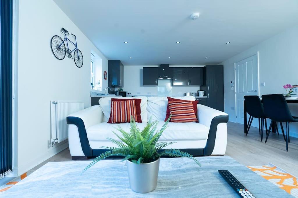 Luxury Ground Floor 2 Bedroom Apartment Free Wifi & Parking Sheffield Extérieur photo