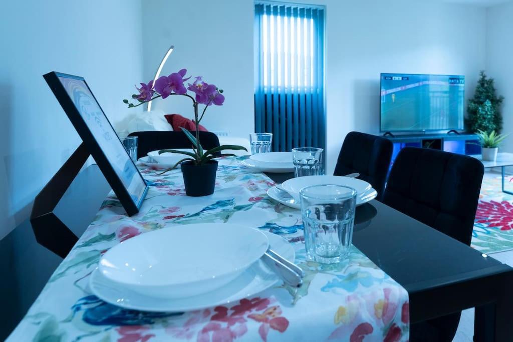 Luxury Ground Floor 2 Bedroom Apartment Free Wifi & Parking Sheffield Extérieur photo
